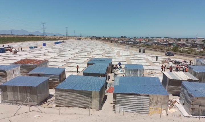 Relocation of Cape Town’s Central Line occupiers hits a snag with water and sanitation supply problems