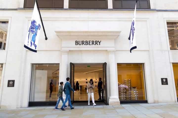 Burberry slumps after profit warning on wilting luxury sales
