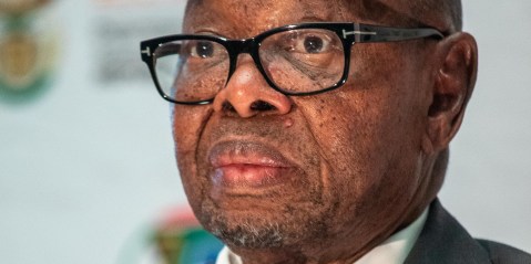 Nzimande vows to sue Outa for spreading ‘nefarious’ lies