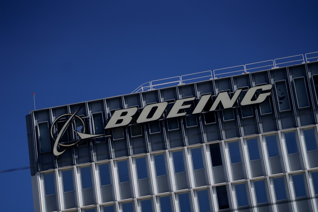 Boeing prosecutors aim to decide on criminal charge by early June