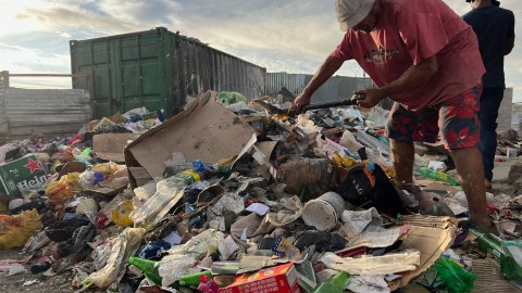 Service delivery failure: August Plaatjies is waging a one-man war on garbage in a Western Cape township