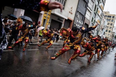 Bolivian expats take to the streets to celebrate Carnival, and more from around the world
