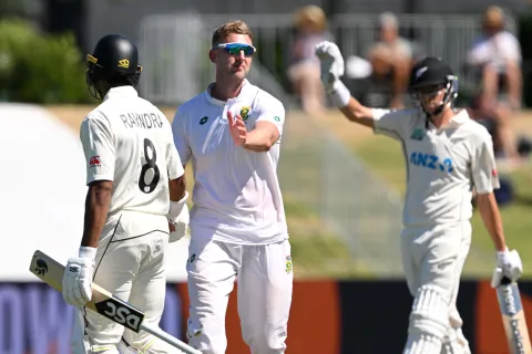 Proteas face mountainous task despite skipper Brand’s record in first Test against Black Caps