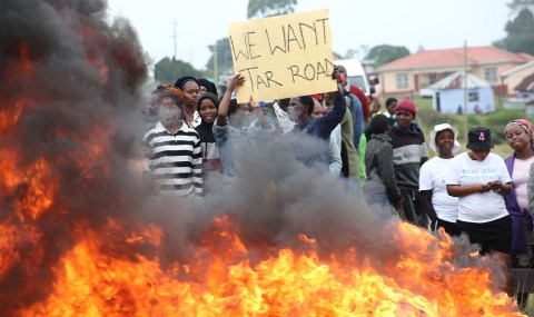 ‘We just want a tar road’ – Eastern Cape’s Elliotdale residents express their plight in protest