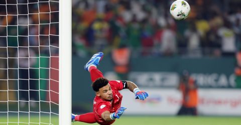 Williams’s goalkeeping heroics in high-stress game sneak Bafana into Afcon semis
