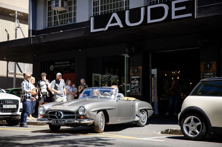 Dricus du Plessis spotted in Cape Town - but in whose Merc?