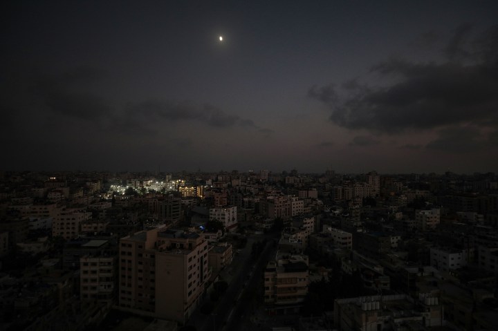 Israeli troops raid Gaza’s Al Shifa Hospital
