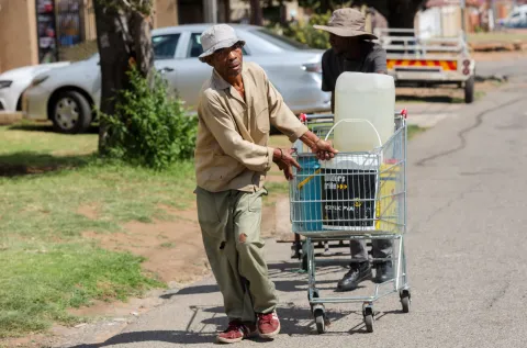 As Rand Water warns of wider system collapse, Soweto and Johannesburg taps still dry