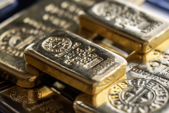 Gold Jumps to Top $2,400 as Middle East Risks Stoke Haven Demand