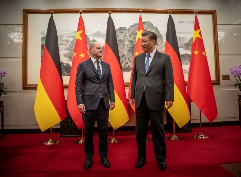 Xi Rebuffs Scholz Pressure to Rein In Chinese Manufacturing
