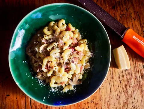 What’s cooking today: Creamy mushroom and ham pasta