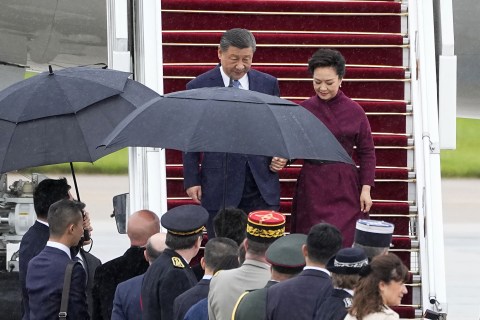 Xi begins Europe tour in Paris as Macron seeks to reset ties