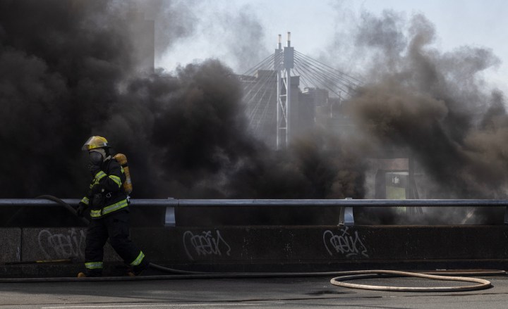 Parts of Johannesburg CBD in the dark after fire in inner-city tunnels