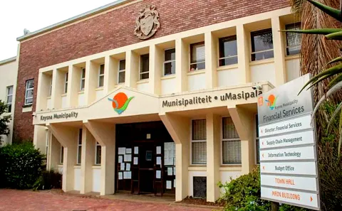 Knysna municipal manager apologises for telling DA councillor to ‘shut up’