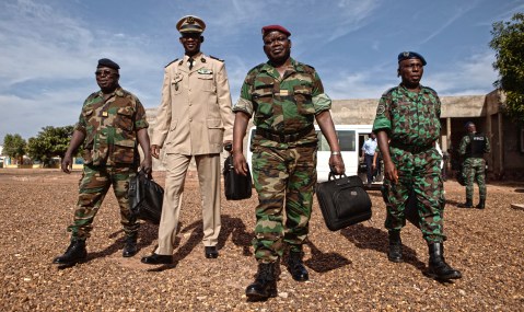 Mali’s Islamist groups united by war threat