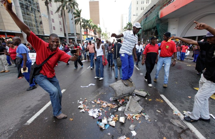 A  brief look: Municipal workers rubbish fears of lawlessness during today’s strike