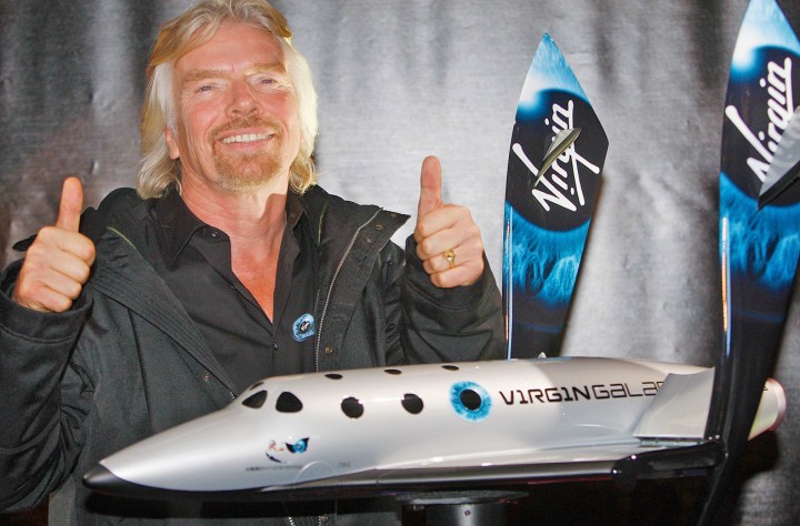 Virgin Galactic stalls on launch dates, but flights to space still selling