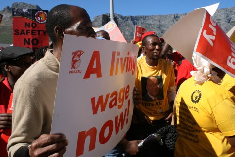 South African Labor Unions Reject 5% Minimum-Wage Increase