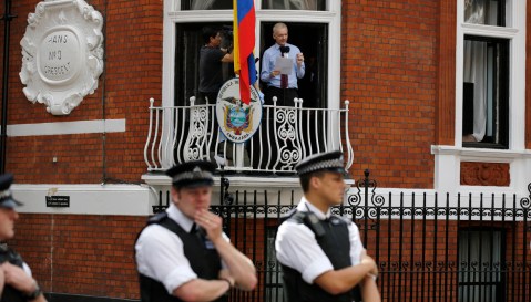 Assange berates United States from Ecuador embassy balcony