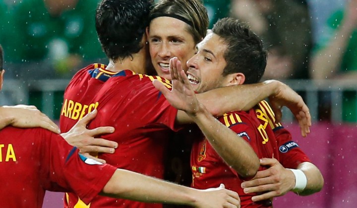 Euro 2012: Spain march on as Irish sing in rain