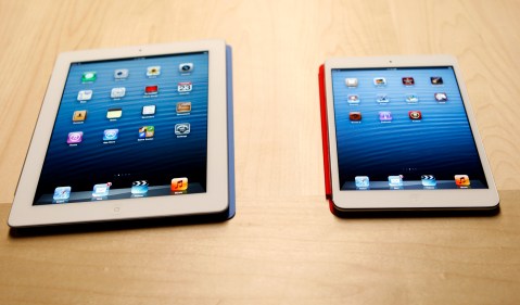 Apple unwraps mini-iPad to take on Amazon, Google
