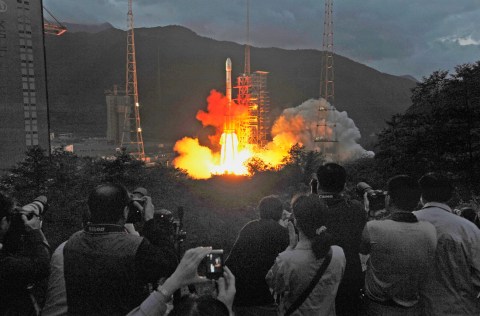 China’s Change’2 rocket reaches for the moon