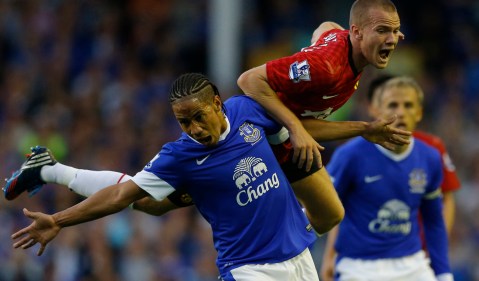 Everton stuns Man United in league opener