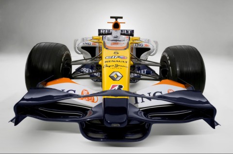 Renault F1 gets slapped, the boss fares much worse