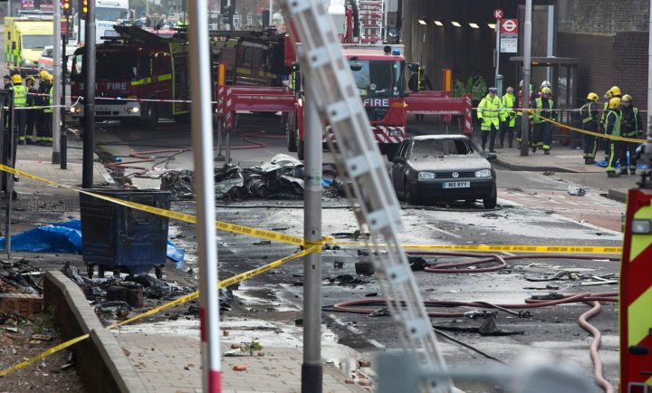 Helicopter crashes into crane on London tower, kills two