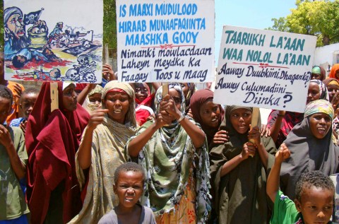 30 March: Somalis denounce al-Shabaab militants at Mogadishu rally