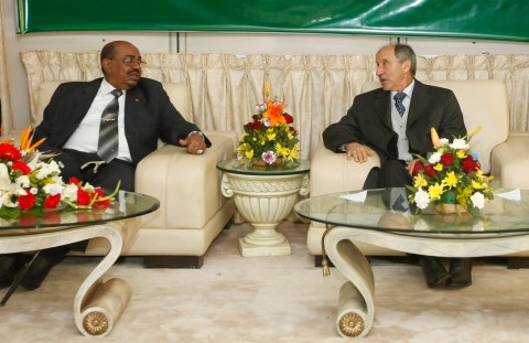 Bashir blows the Libyan victory parade