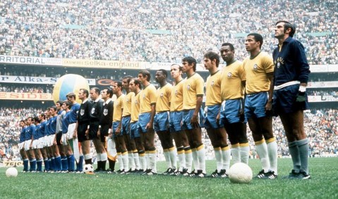 Pele says 1970 Brazil side more gifted than Spain