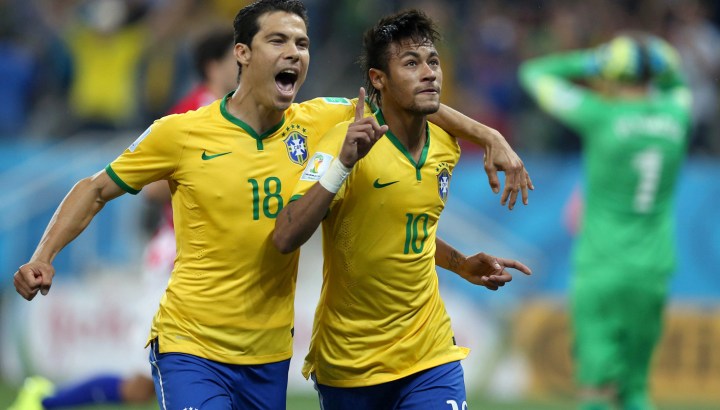 Brazil see off Croatia in opener and score dubious penalty