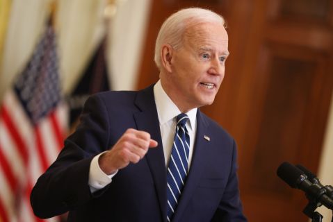 After 100 days Biden scores big on vaccines and jobs, but critics point to a divided US