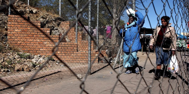 Destitute Zimbabweans in South Africa are given help to return home