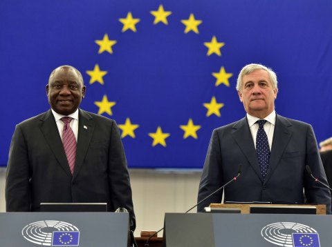 With Mandela on his shoulder, Ramaphosa calls on European Parliament to ‘stand by South Africa’