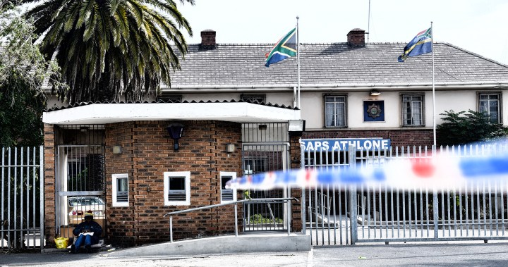 SAPS Western Cape members test positive for coronavirus while looting spikes in the province