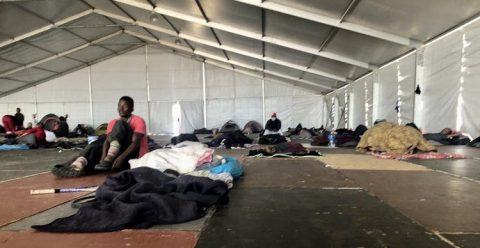Police use rubber bullets to stop homeless people leaving Cape Town camp