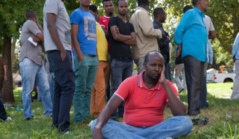 Between a war and looting, Somalis linger in Mayfair