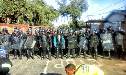 GroundUp: Student protest gains momentum as certificate backlog leaves thousands in limbo