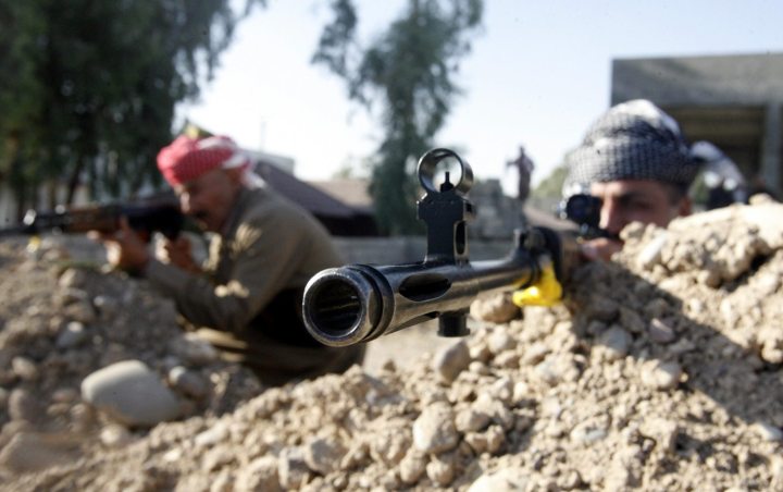 Iraq accuses Islamic State of Yazidi atrocity, US conducts new strikes