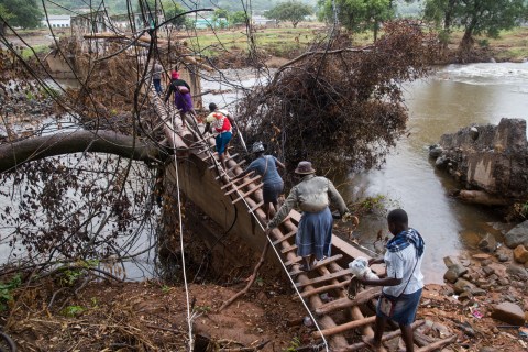 Zimbabweans struggle to to recover from Cyclone Idai