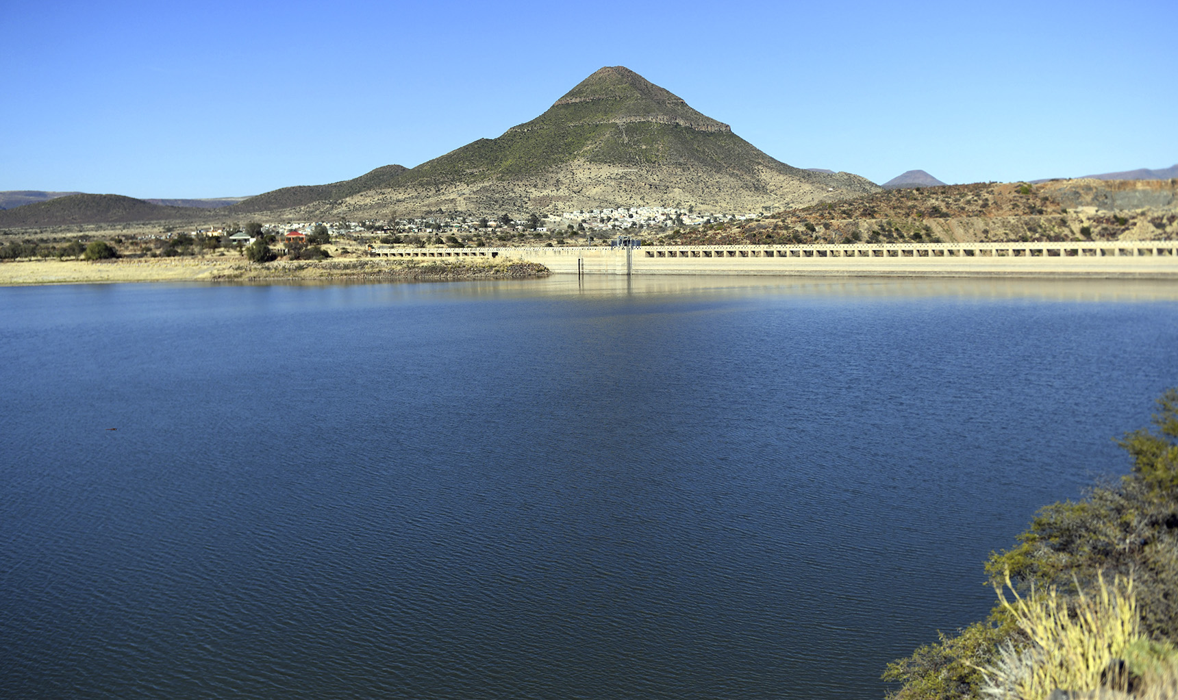 No water, No information: The plight of a Graaff-Reinet community