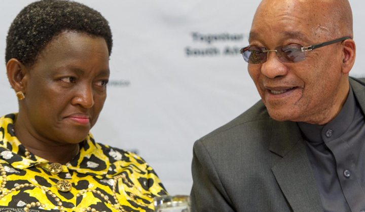 A day in Social Grants crisis: ‘Media conspiracies’, flip-flops, Zuma’s silence order for Dlamini and Oliphant, sort of
