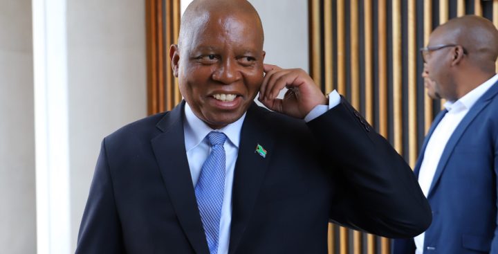 Mashaba announces date for launch of new party, Vytjie Mentor joins