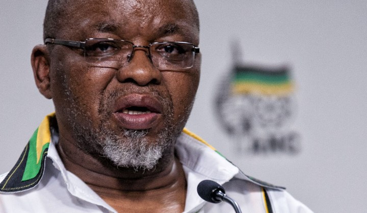 Mantashe: Should Zuma be forced out, ‘the recall of Thabo Mbeki will be like a Sunday picnic’