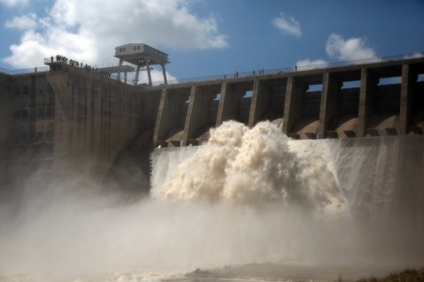 Vaal Dam releases water after reaching 106% capacity – a first since 2017