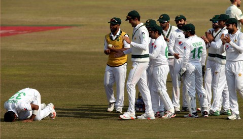 Torn apart at the seams: SA batting crumbles (again) to give Pakistan first series win in 18 years