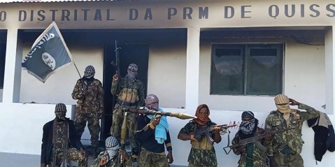 Mocimboa da Praia: Islamic State insurgents recapture strategic port town