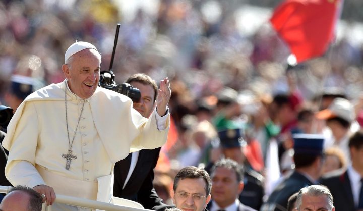 Op-Ed: A popular Pope, a divided church, and the power struggle at the heart of Catholicism